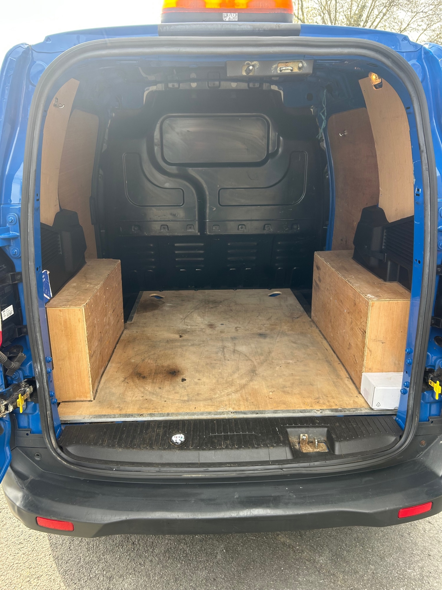 Used Ford Transit Courier 2019 for sale - 78026200: Photo 10