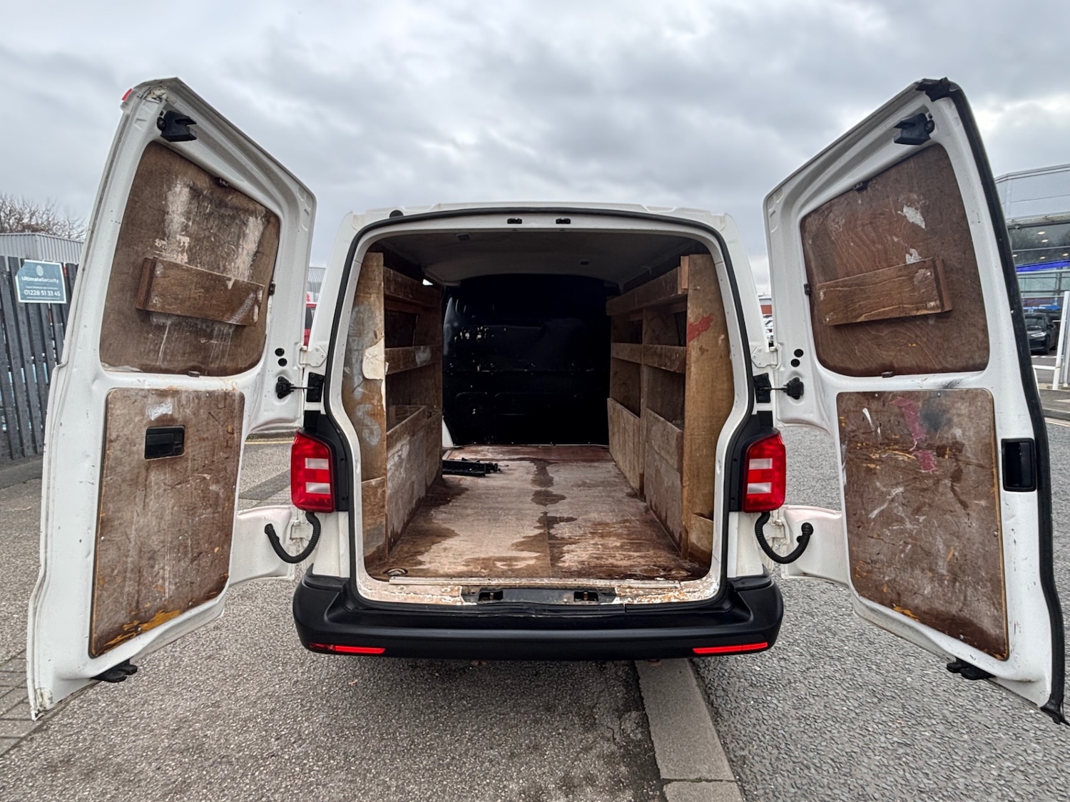 Used Volkswagen Transporter 2018 for sale - 77629855: Photo 11