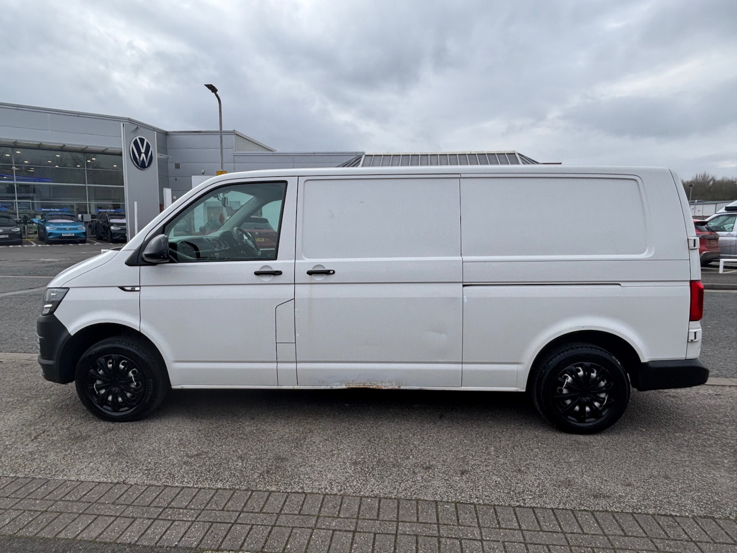 Used Volkswagen Transporter 2018 for sale - 77629855: Photo 5