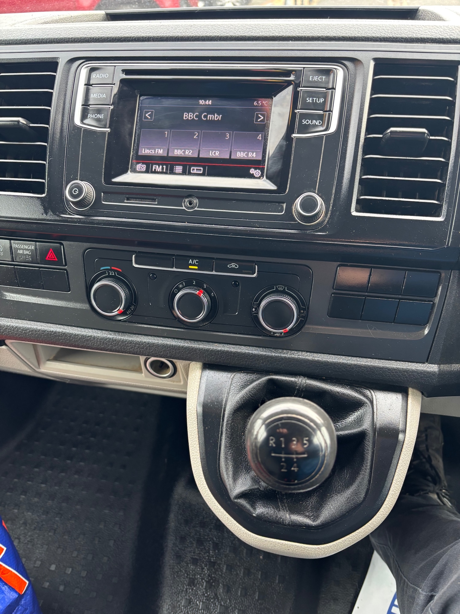 Used Volkswagen Transporter 2018 for sale - 77629855: Photo 9