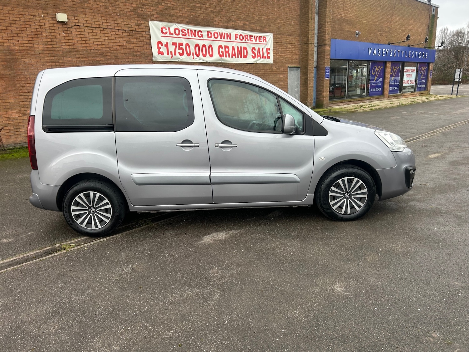 Used Peugeot Partner Tepee 2018 for sale - 77528825: Photo 4