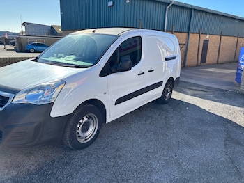 Used Peugeot Partner 2018 for sale - 76025980: Photo