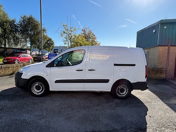 Used Peugeot Partner 2018 for sale - 76025980: Photo