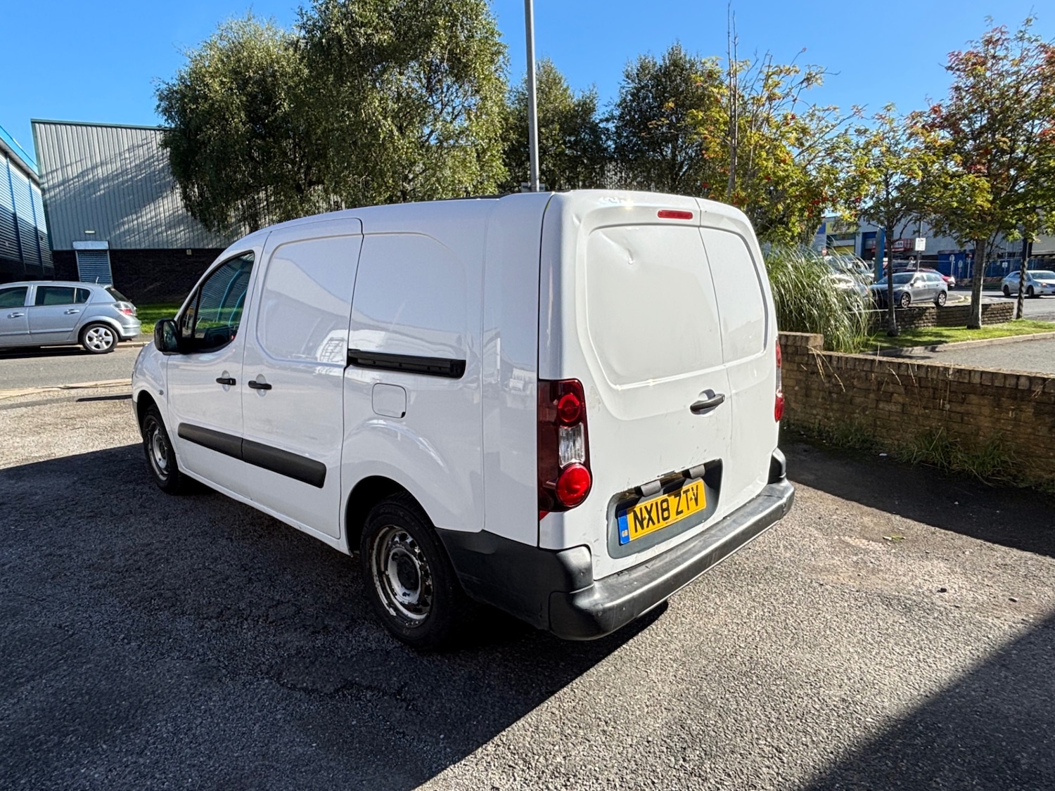 Used Peugeot Partner 2018 for sale - 76025980: Photo 5