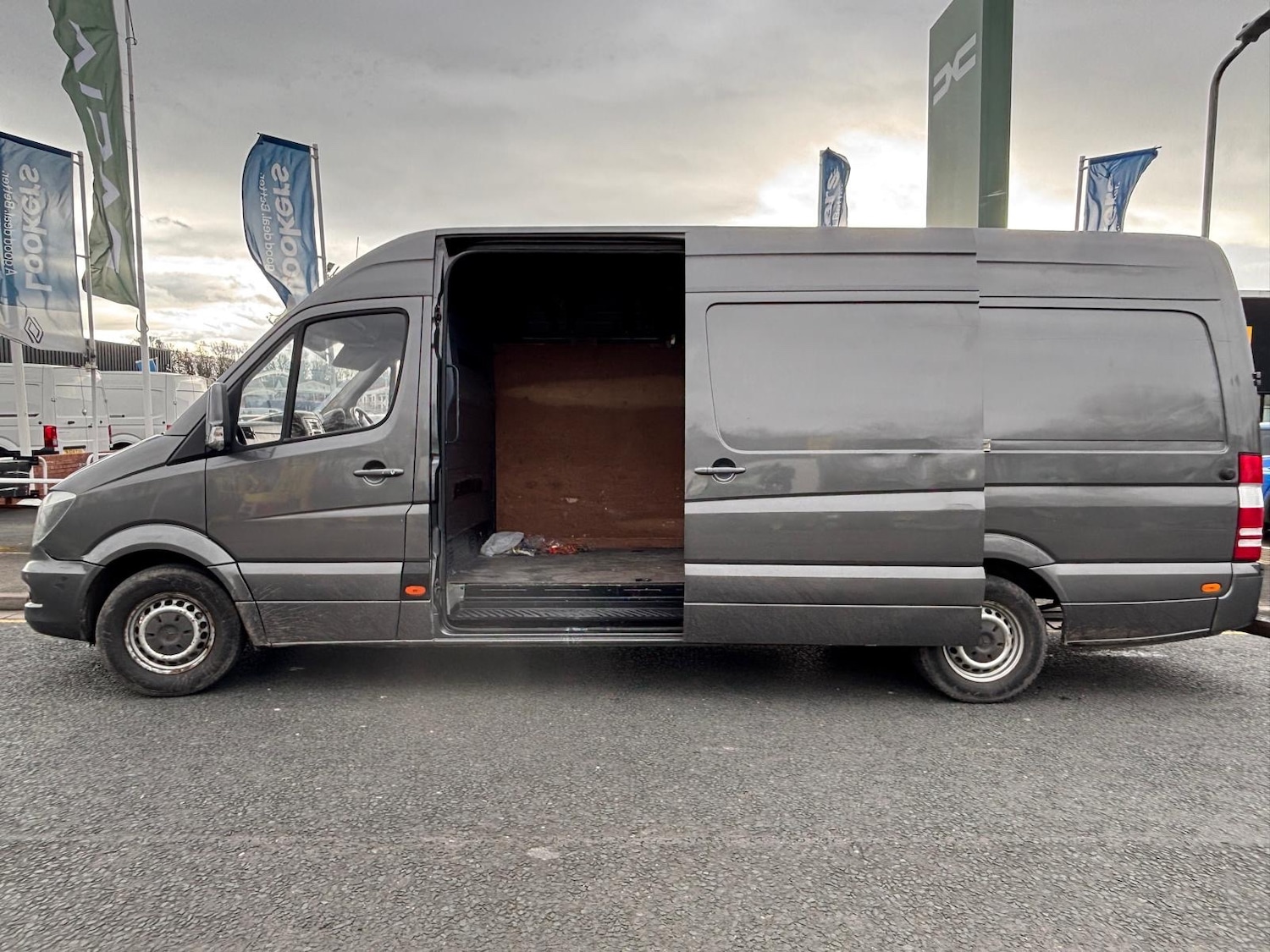 Used Mercedes-Benz Sprinter 2015 for sale - 77662847: Photo 7