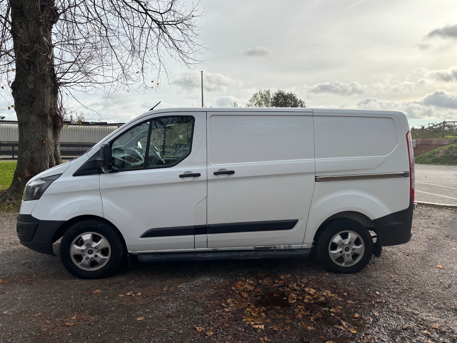 Used Ford Transit Custom 2015 for sale - 76374394: Photo 5