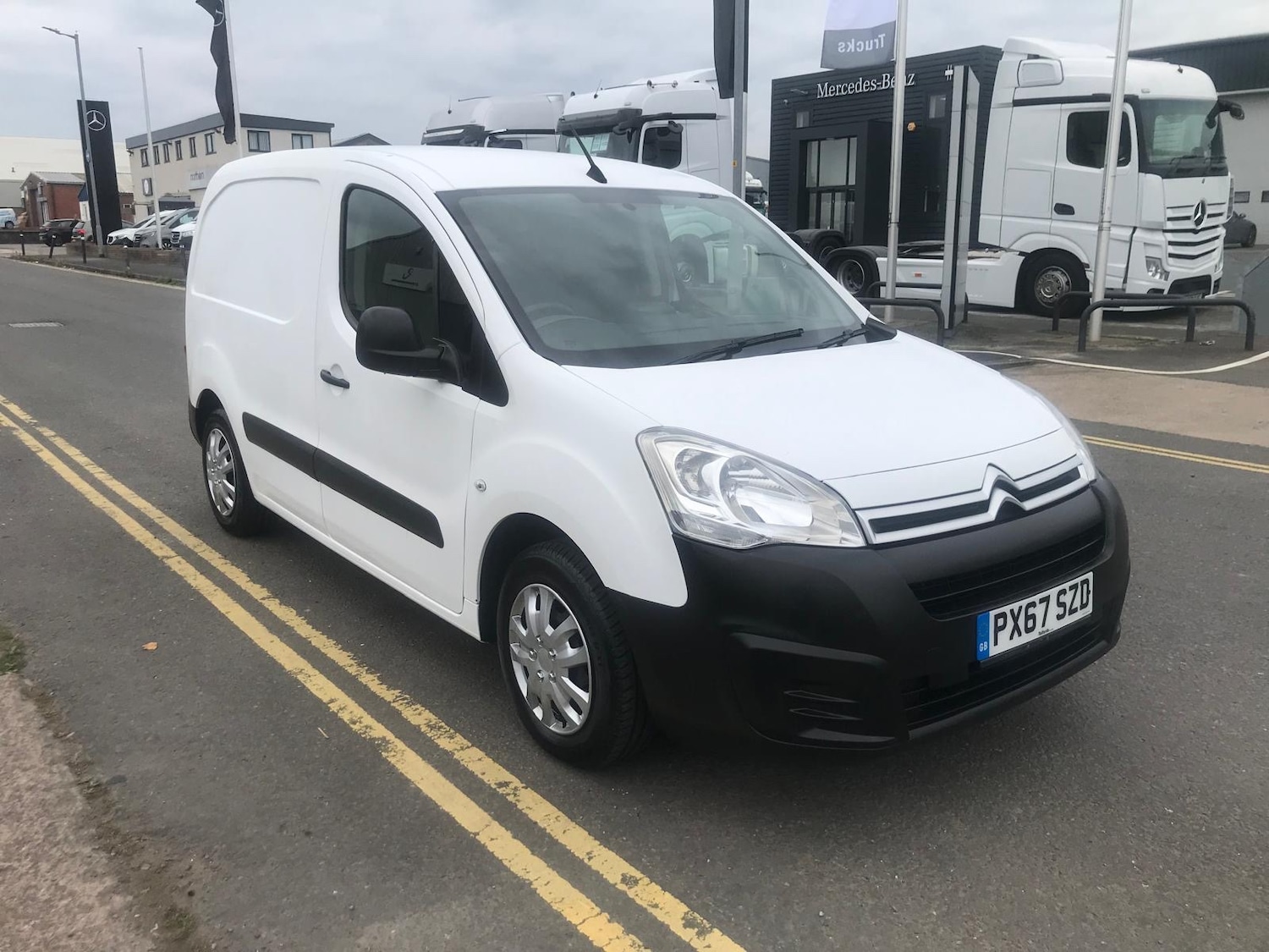 Used Citroen Berlingo 2017 for sale - 76404488: Photo 1