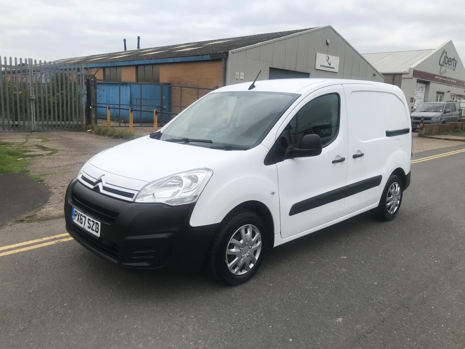 Used Citroen Berlingo 2017 for sale - 76404488: Photo 6