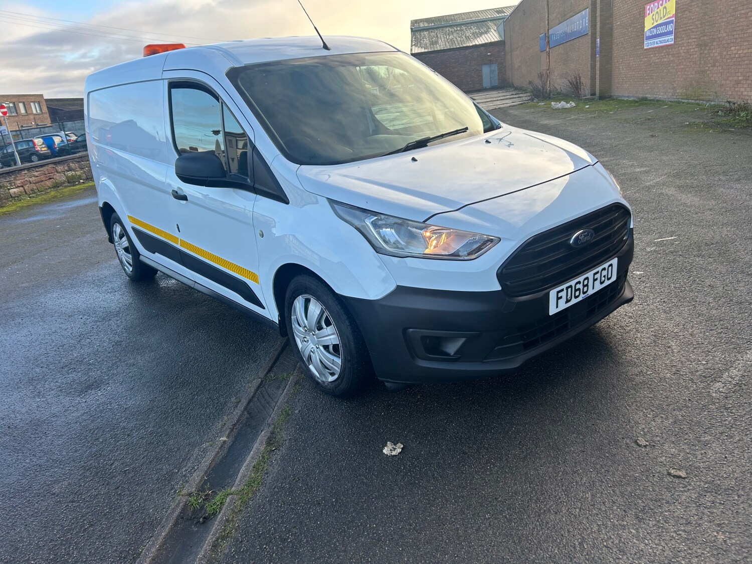Used Ford Transit Connect 2018 for sale - 77187263: Photo 3