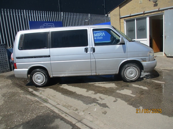 Used Volkswagen Caravelle 2003 for sale - 74718959: Photo 3