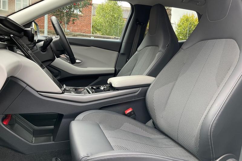 Used Ford Explorer 2024 for sale - 76539472: Photo 19