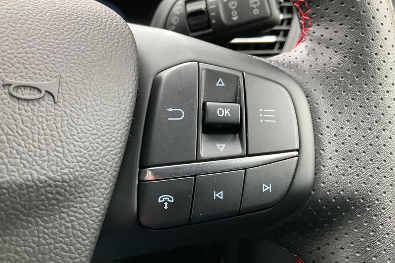 Used Ford Kuga 2025 for sale - 76056177: Photo 33