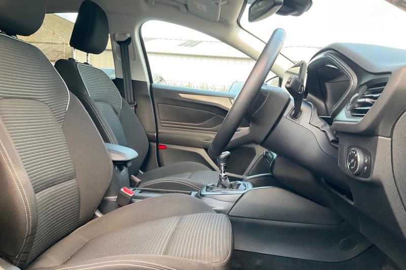 Used Ford Focus 2023 for sale - 76500638: Photo 17