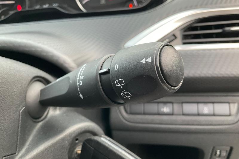 Used Peugeot 208 for sale - 77587893: Photo 15