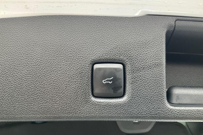 Used Ford Kuga 2022 for sale - 77335999: Photo 35