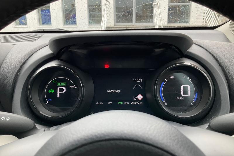 Used Toyota Yaris 2023 for sale - 78001236: Photo 13