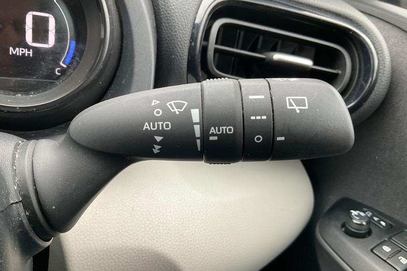 Used Toyota Yaris 2023 for sale - 78001236: Photo 15