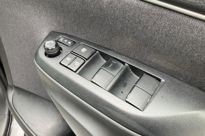 Used Toyota Yaris 2023 for sale - 78001236: Photo 16