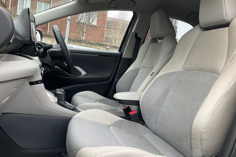 Used Toyota Yaris 2023 for sale - 78001236: Photo 19