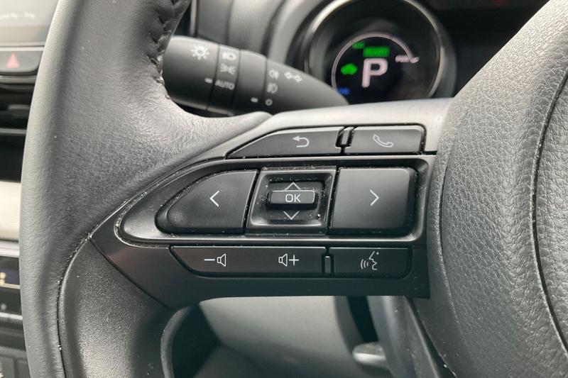 Used Toyota Yaris 2023 for sale - 78001236: Photo 31