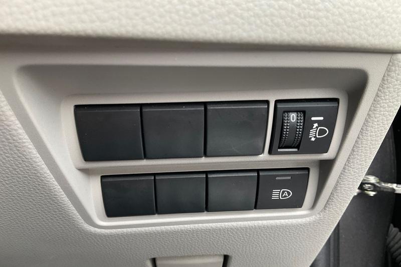 Used Toyota Yaris 2023 for sale - 78001236: Photo 33