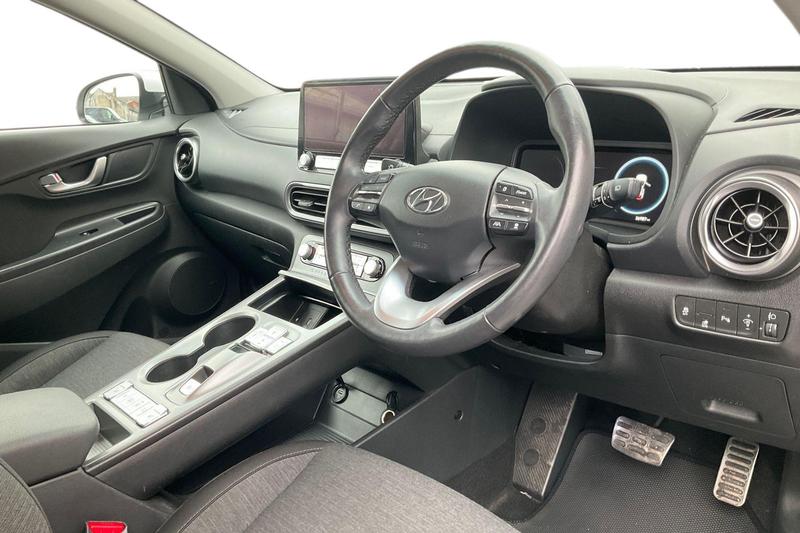 Used Hyundai KONA 2022 for sale - 76359710: Photo 9