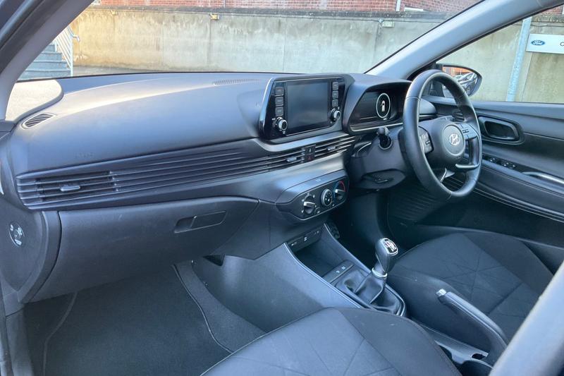 Used Hyundai BAYON 2022 for sale - 77187034: Photo 18