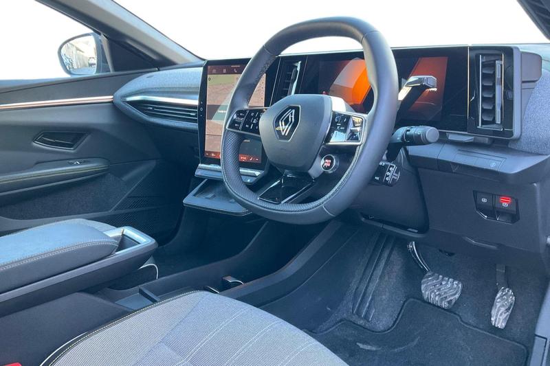 Used Renault Megane E Tech 2024 for sale - 77187038: Photo 9