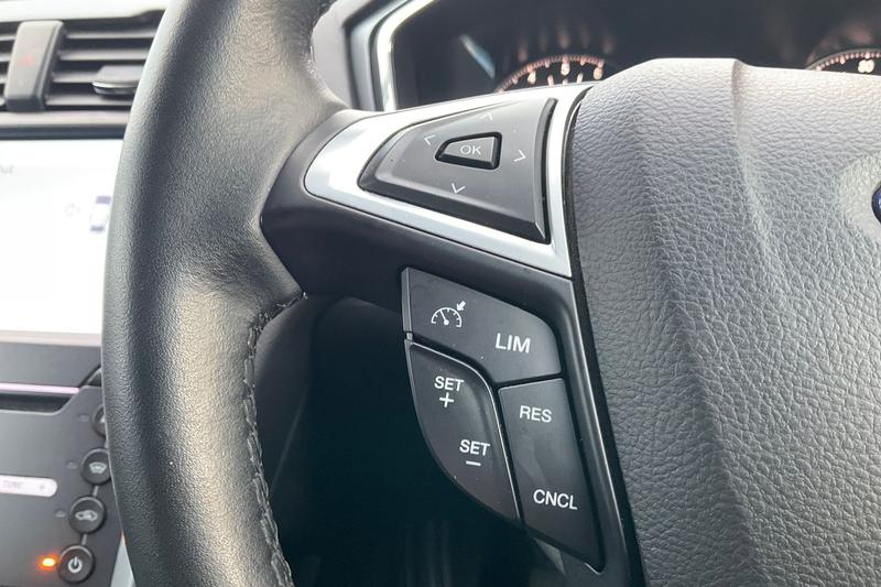 Used Ford Mondeo 2017 for sale - 76609180: Photo 31