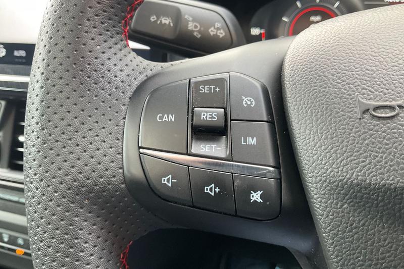 Used Ford Focus 2023 for sale - 78180356: Photo 30