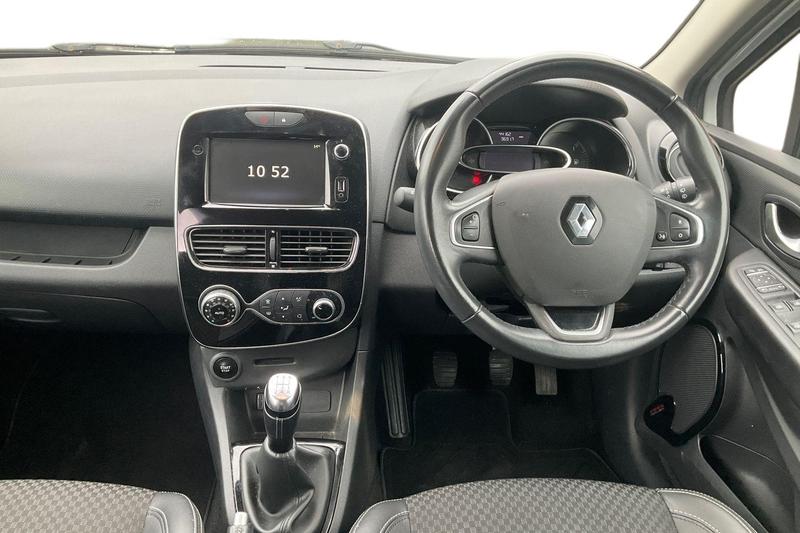 Used Renault Clio 2019 for sale - 76480403: Photo 11