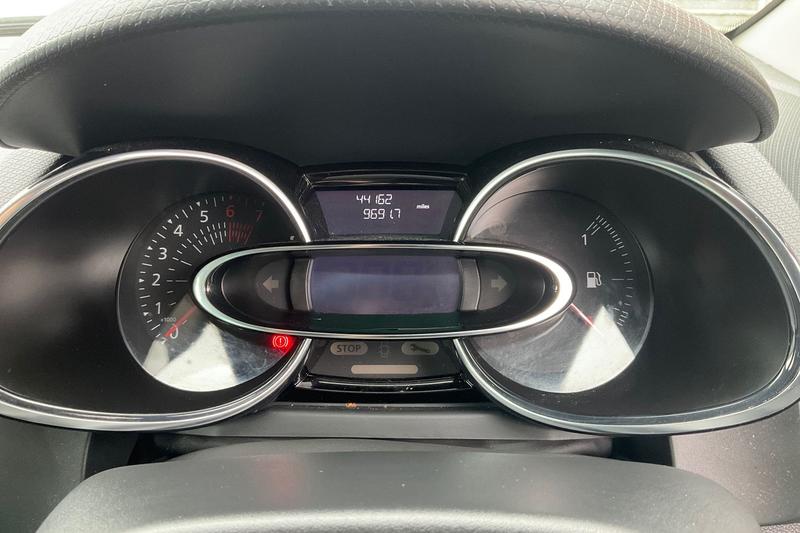 Used Renault Clio 2019 for sale - 76480403: Photo 13
