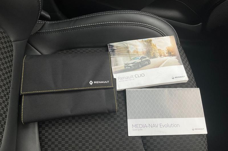 Used Renault Clio 2019 for sale - 76480403: Photo 22