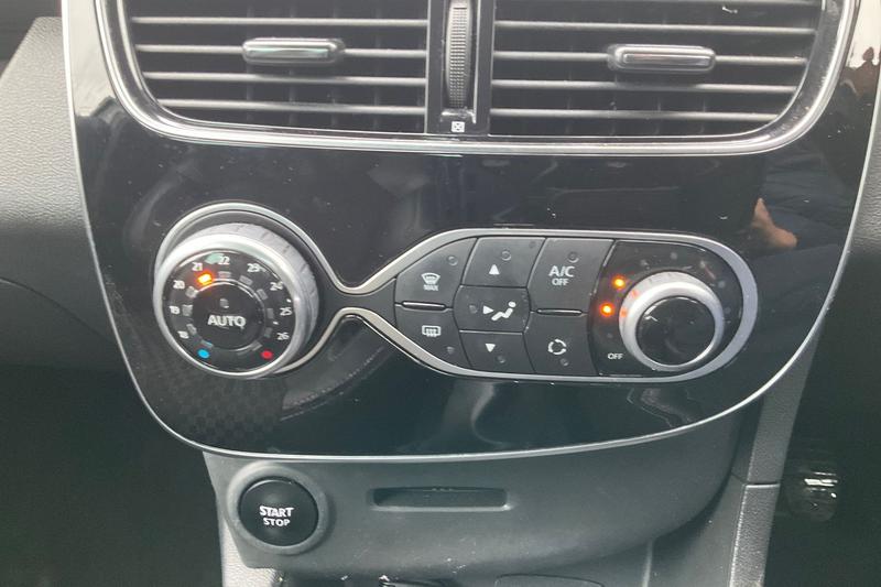 Used Renault Clio 2019 for sale - 76480403: Photo 27