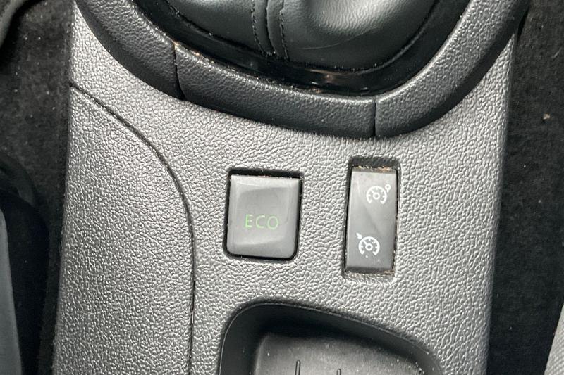 Used Renault Clio 2019 for sale - 76480403: Photo 29