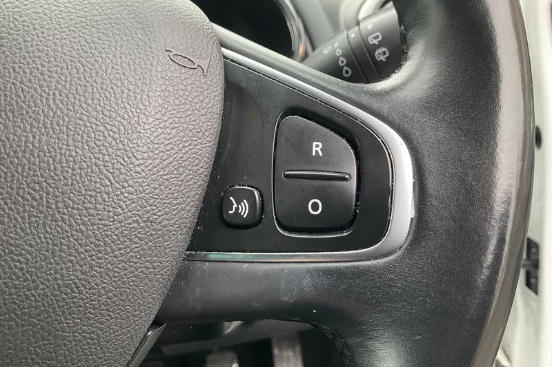 Used Renault Clio 2019 for sale - 76480403: Photo 31