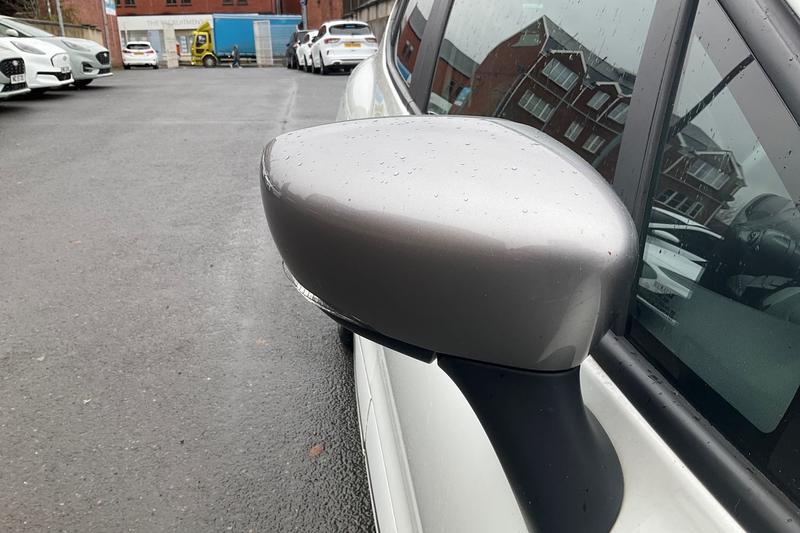 Used Renault Clio 2019 for sale - 76480403: Photo 36