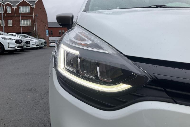 Used Renault Clio 2019 for sale - 76480403: Photo 37
