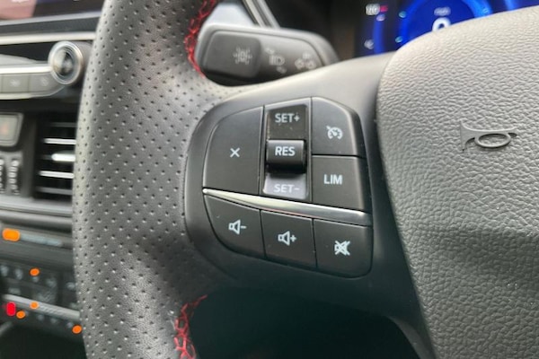 Used Ford Kuga 2023 for sale - 76209360: Photo 32