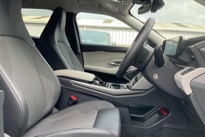 Used Ford Explorer 2024 for sale - 76662654: Photo 17