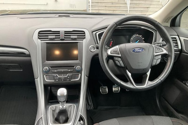 Used Ford Mondeo 2017 for sale - 76277364: Photo 11