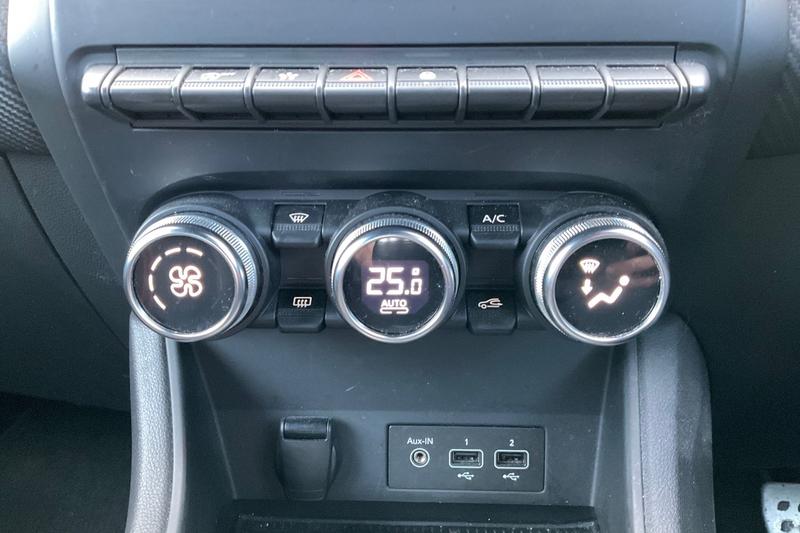 Used Renault Captur 2022 for sale - 76631440: Photo 28