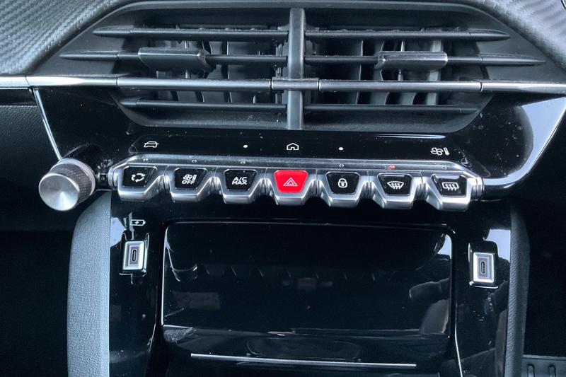 Used Peugeot 2008 2023 for sale - 77218183: Photo 27