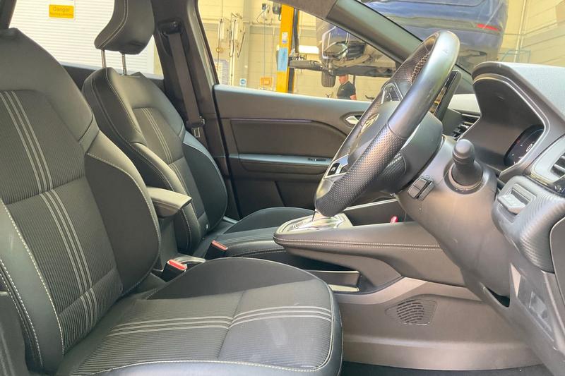 Used Renault Captur 2023 for sale - 76565077: Photo 17