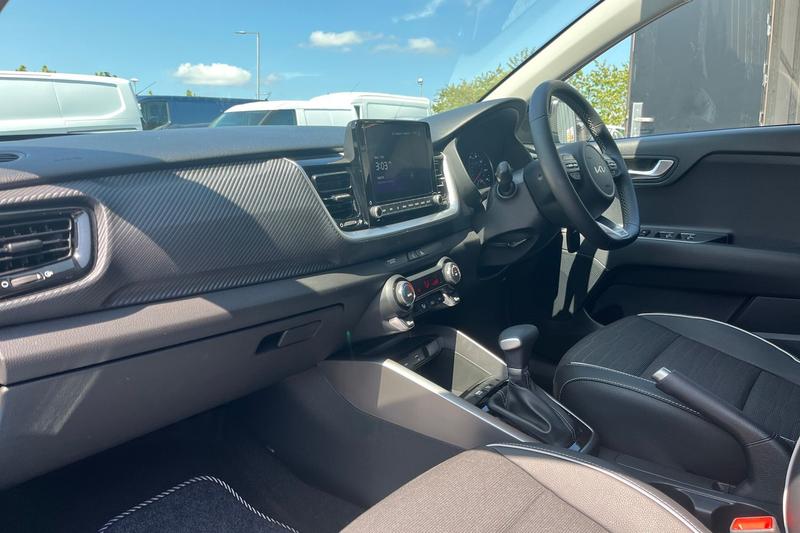 Used Kia Stonic 2024 for sale - 76114542: Photo 18