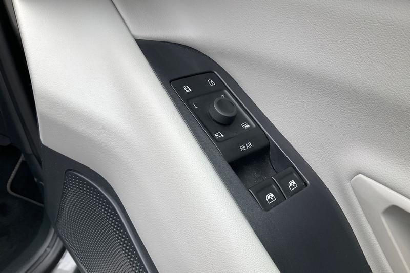 Used Ford Explorer 2024 for sale - 76580808: Photo 16