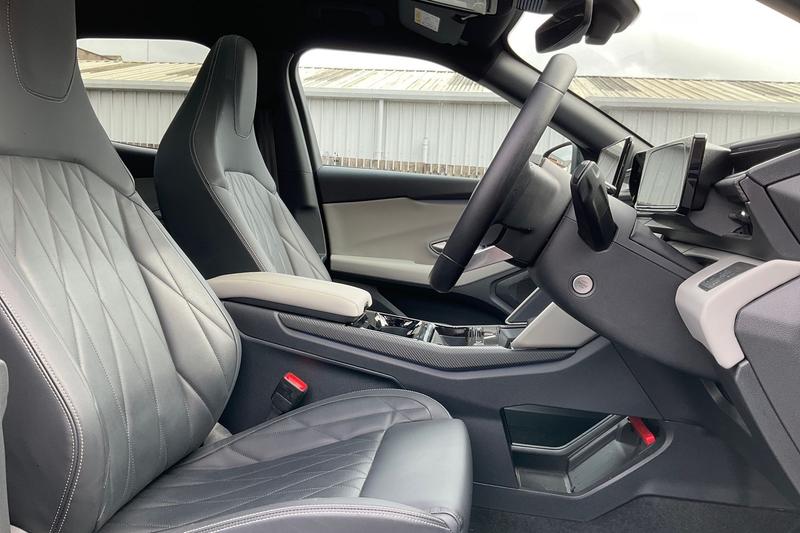 Used Ford Explorer 2024 for sale - 76580808: Photo 17