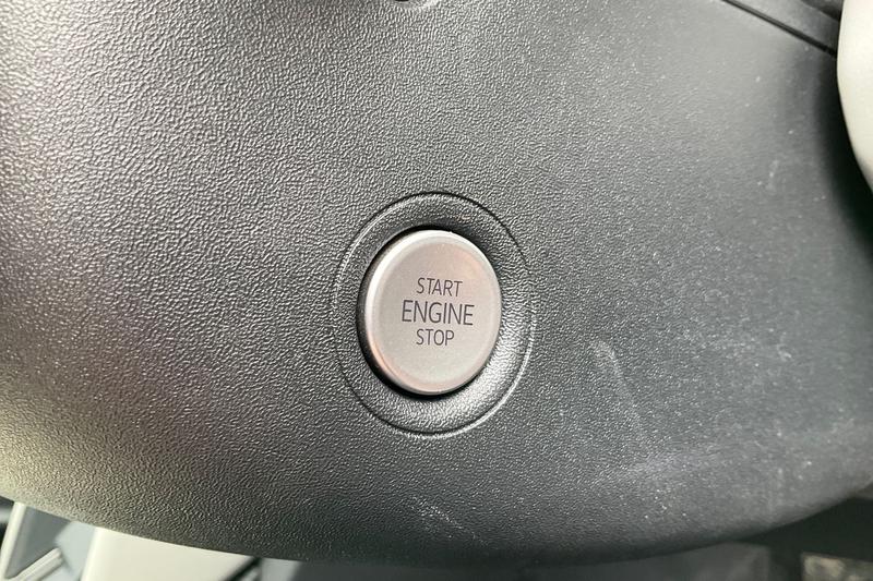 Used Ford Explorer 2024 for sale - 76580808: Photo 37