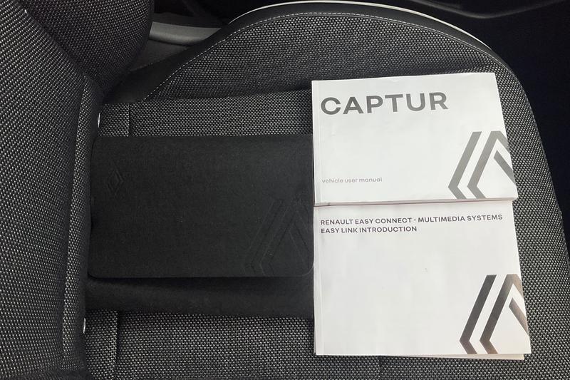 Used Renault Captur 2022 for sale - 76452907: Photo 22