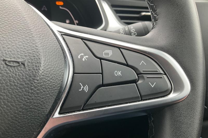 Used Renault Captur 2022 for sale - 76452907: Photo 33